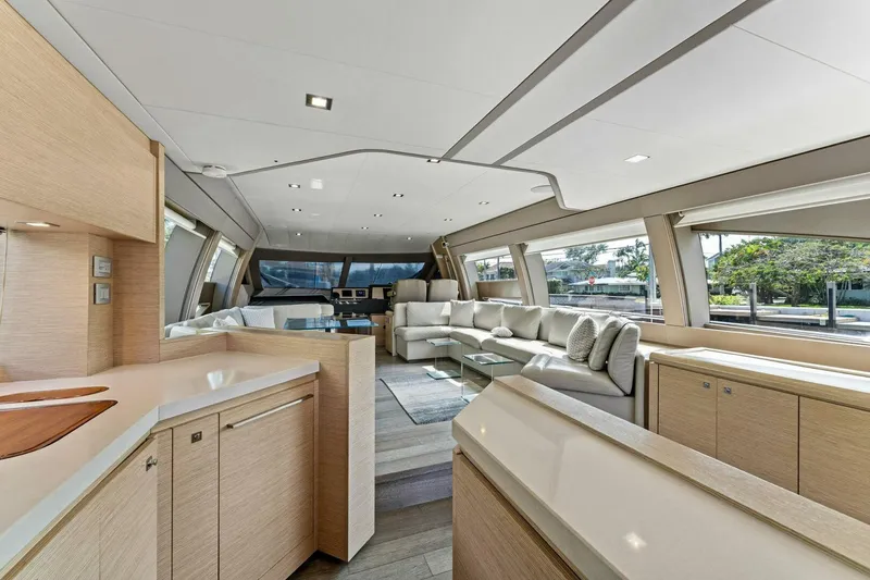 Slide: The Image of Ferretti Yachts 690 2015 - 5189547