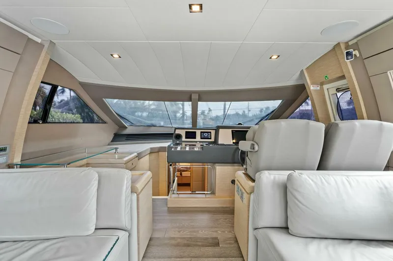 Slide: The Image of Ferretti Yachts 690 2015 - 5189548