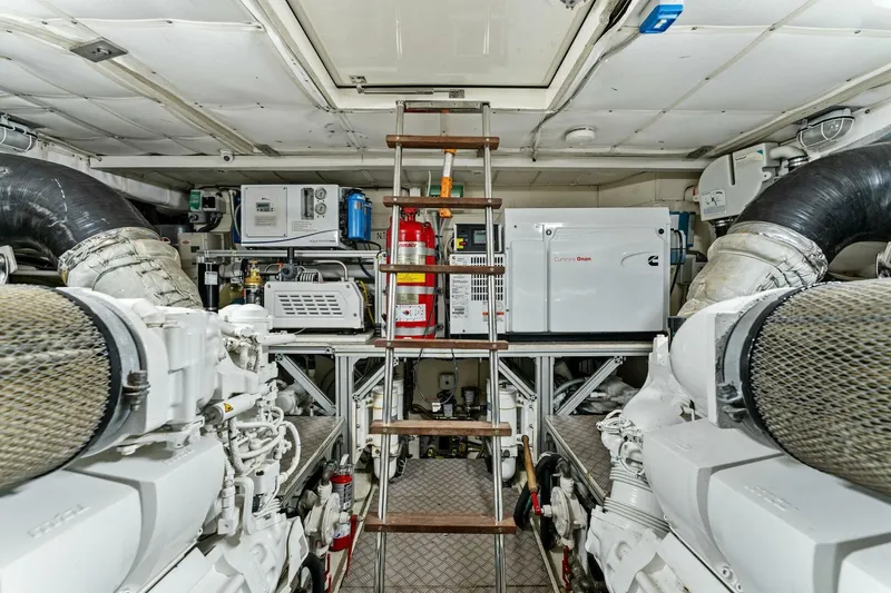 Slide: The Image of Ferretti Yachts 690 2015 - 5189582