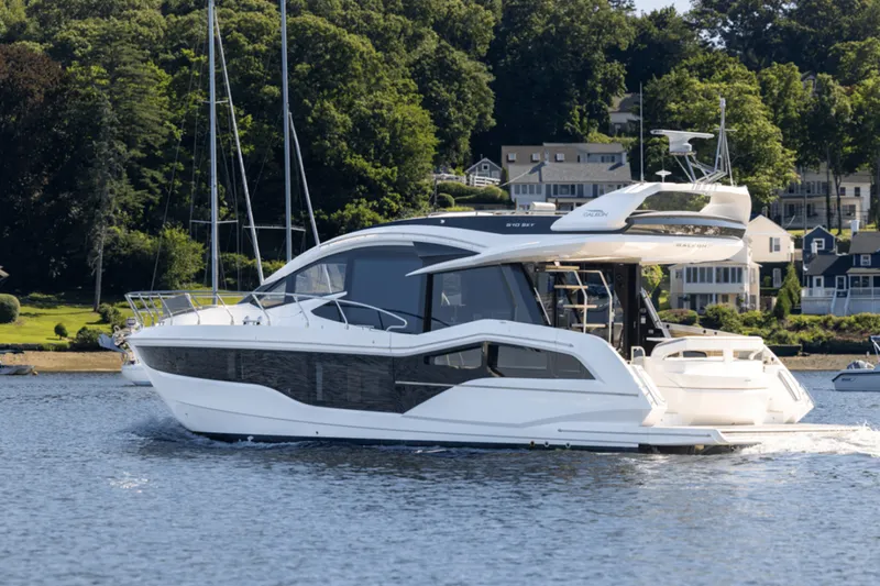 Slide: The Image of Galeon 510 SKY 2025 - 4628374