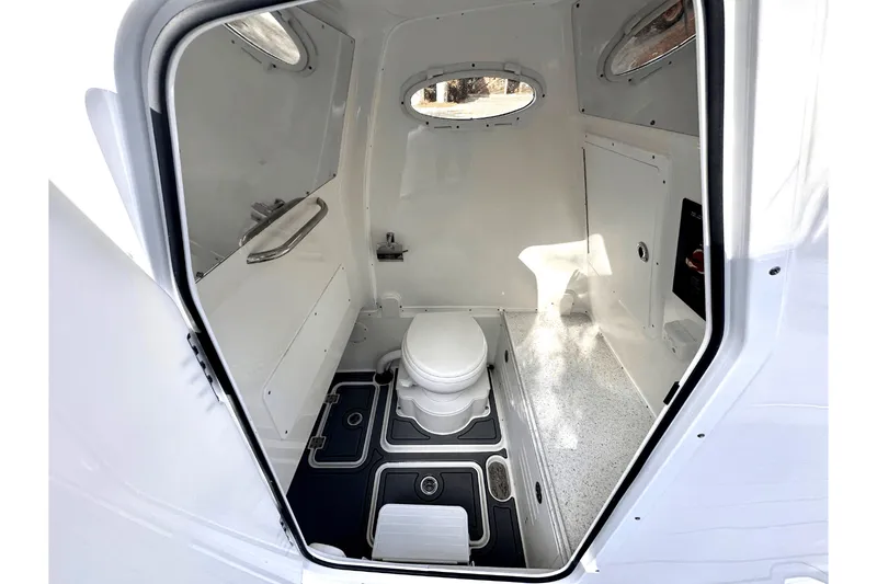 Slide: The Image of Tidewater 3100 CAROLINA BAY 2024 - 13