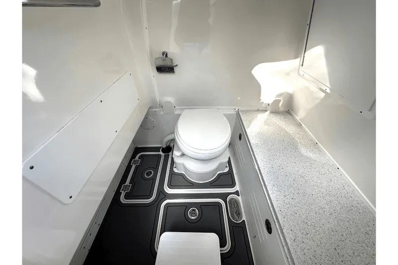 Slide: The Image of Tidewater 3100 CAROLINA BAY 2024 - 14