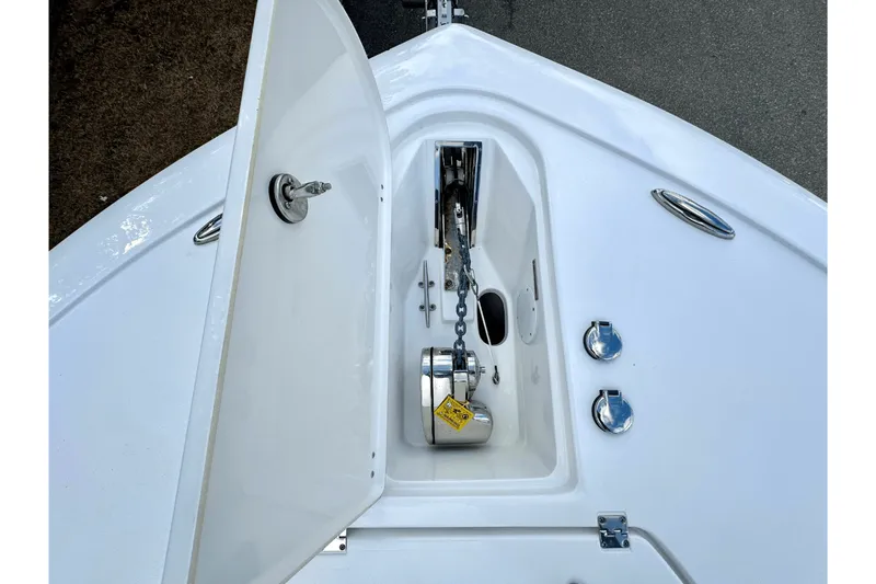 Slide: The Image of Tidewater 3100 CAROLINA BAY 2024 - 22