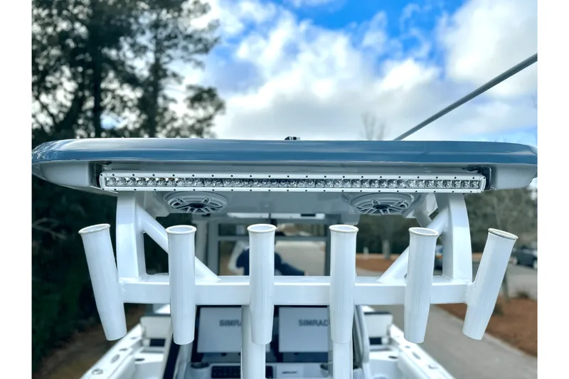 Slide: The Image of Tidewater 3100 CAROLINA BAY 2024 - 9