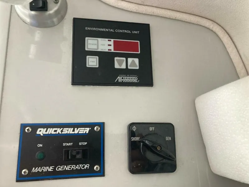 Slide: The Image of Tiara 29 1992 - 5225510