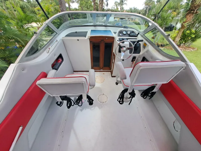 Slide: The Image of Boston Whaler Temptation 2200 1988 - 4486561