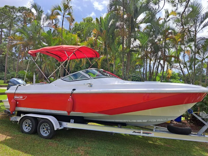 The Image of Boston Whaler Temptation 2200 1988 - 4486560