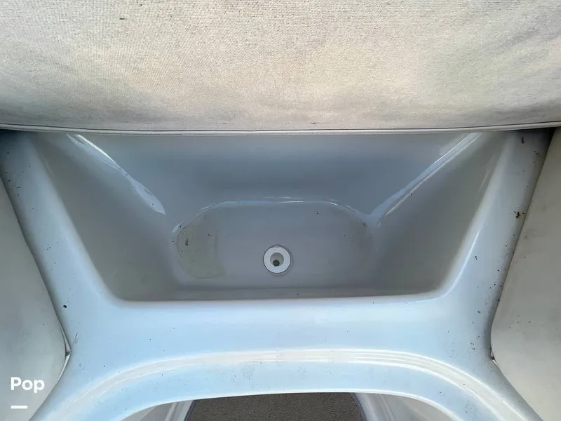 Slide: The Image of Crownline Boats 200LS 2008 - 10476216