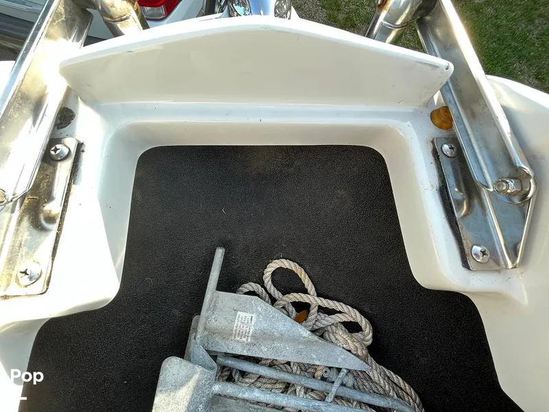 Slide: The Image of Crownline Boats 200LS 2008 - 10476219