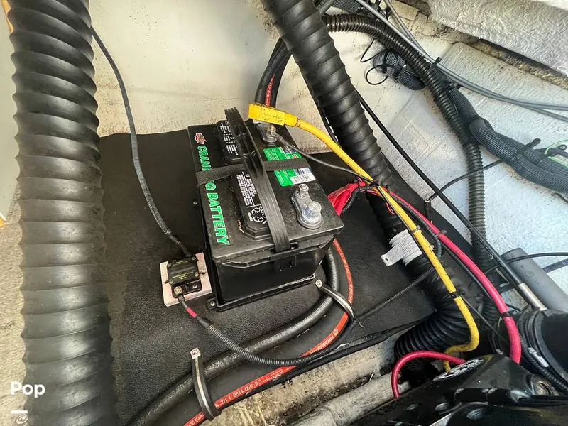 Slide: The Image of Crownline Boats 200LS 2008 - 10476228