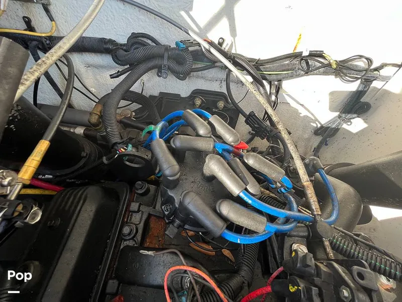 Slide: The Image of Crownline Boats 200LS 2008 - 10476232