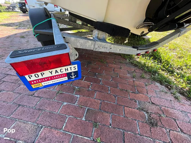 Slide: The Image of Crownline Boats 200LS 2008 - 10476004