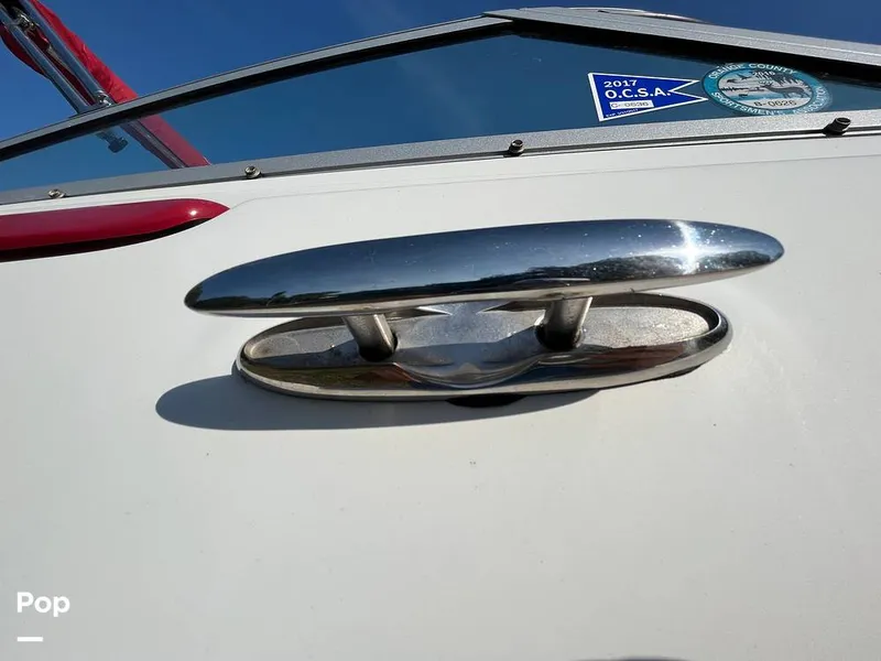 Slide: The Image of Crownline Boats 200LS 2008 - 10476071