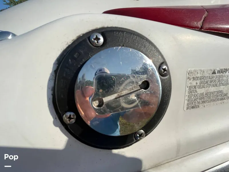 Slide: The Image of Crownline Boats 200LS 2008 - 10476079