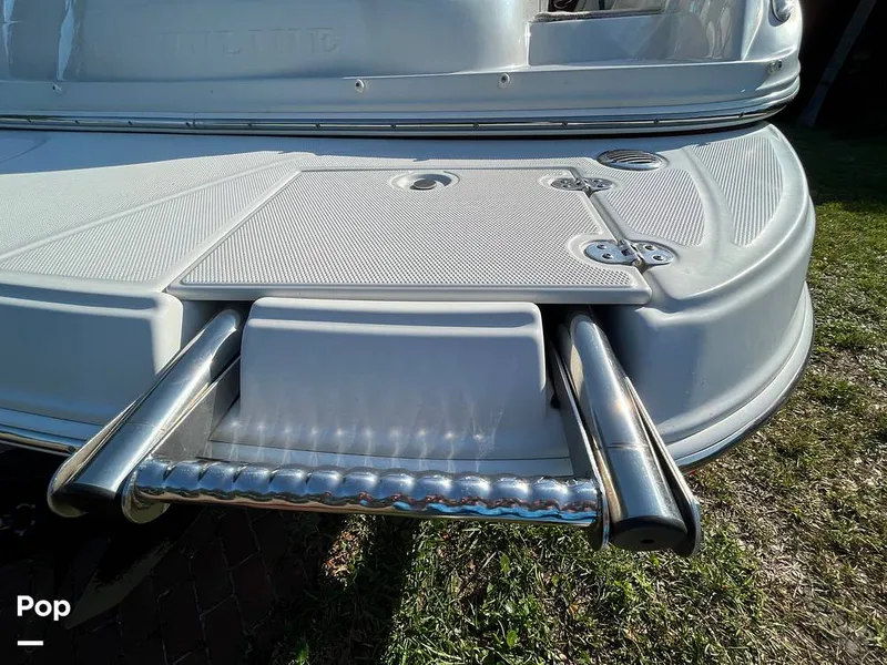 Slide: The Image of Crownline Boats 200LS 2008 - 10476099