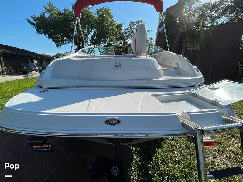 Slide: The Image of Crownline Boats 200LS 2008 - 10476108