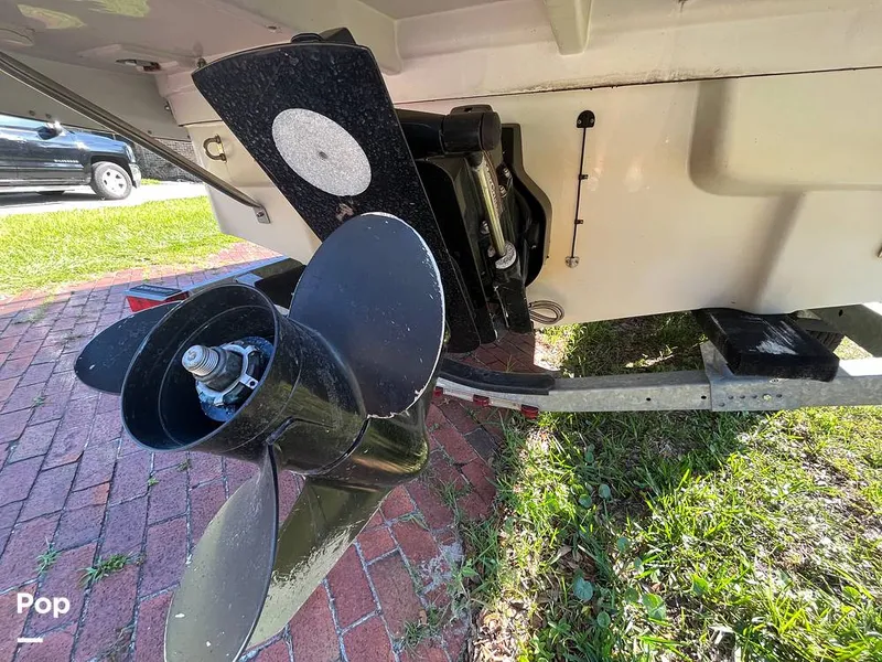 Slide: The Image of Crownline Boats 200LS 2008 - 10476109