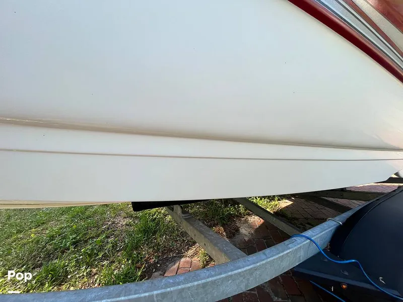 Slide: The Image of Crownline Boats 200LS 2008 - 10476128