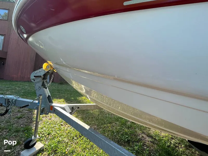 Slide: The Image of Crownline Boats 200LS 2008 - 10476131