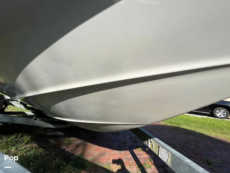 Slide: The Image of Crownline Boats 200LS 2008 - 10476147