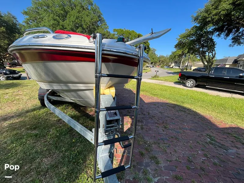 Slide: The Image of Crownline Boats 200LS 2008 - 10476152