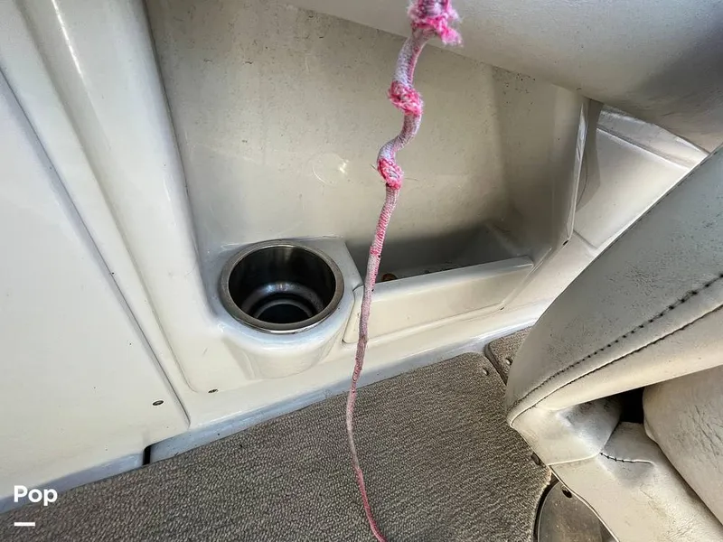 Slide: The Image of Crownline Boats 200LS 2008 - 10476175