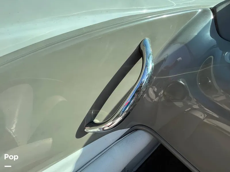 Slide: The Image of Crownline Boats 200LS 2008 - 10476190