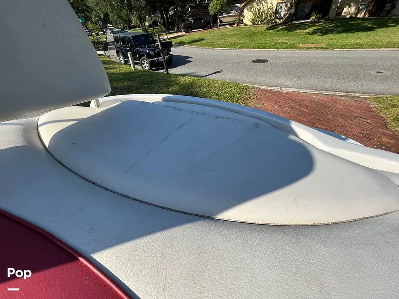 Slide: The Image of Crownline Boats 200LS 2008 - 10476198