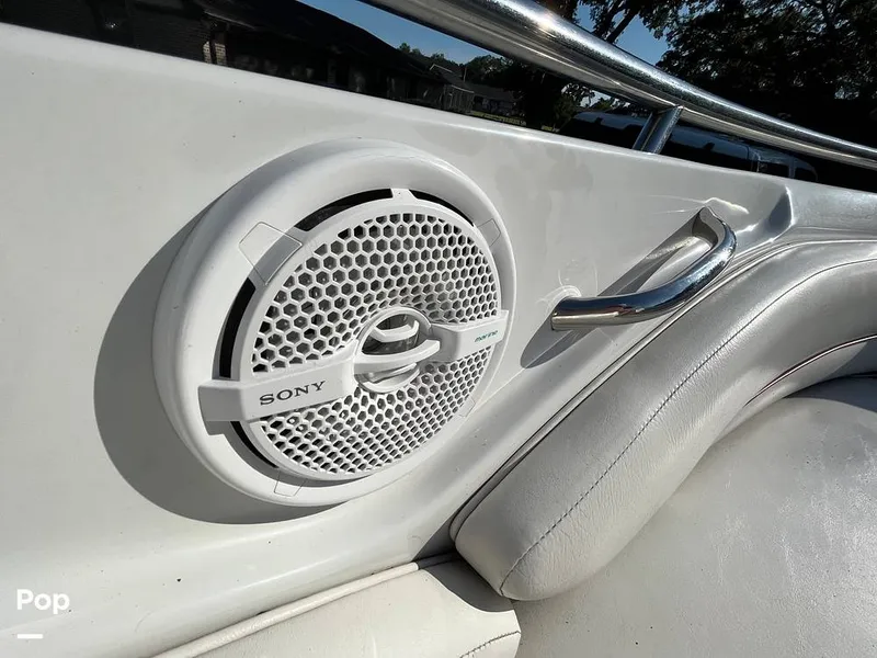 Slide: The Image of Crownline Boats 200LS 2008 - 10476206