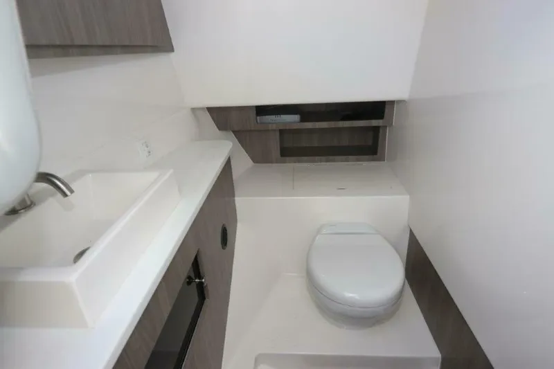 Slide: The Image of Regal LX36 2022 - 4487321