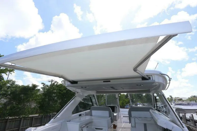 Slide: The Image of Regal LX36 2022 - 4487328