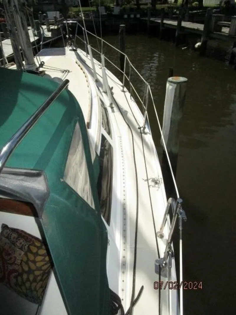 Slide: The Image of 34' Catalina starboard side deck2 - 4489834