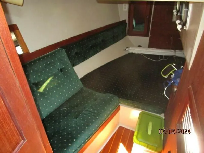 Slide: The Image of 34' Catalina aft stateroom1 - 4489793