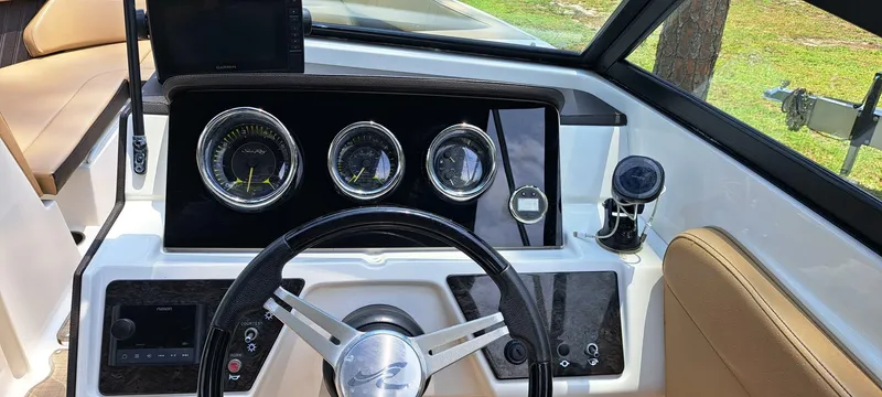 Slide: The Image of Sea Ray SPX 230 OB 2019 - 4492067