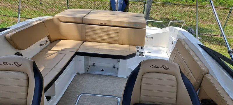 Slide: The Image of Sea Ray SPX 230 OB 2019 - 4492041