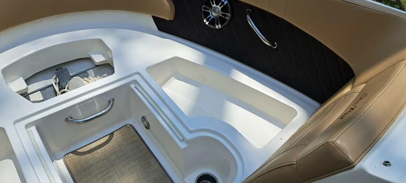 Slide: The Image of Sea Ray SPX 230 OB 2019 - 4492081