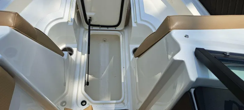 Slide: The Image of Sea Ray SPX 230 OB 2019 - 4492083