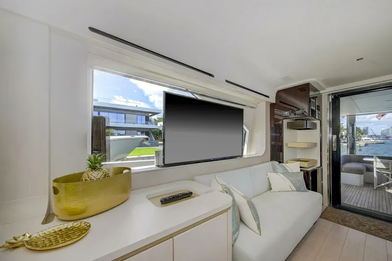 Slide: The Image of Azimut 78 Flybridge 2020 - 5847368
