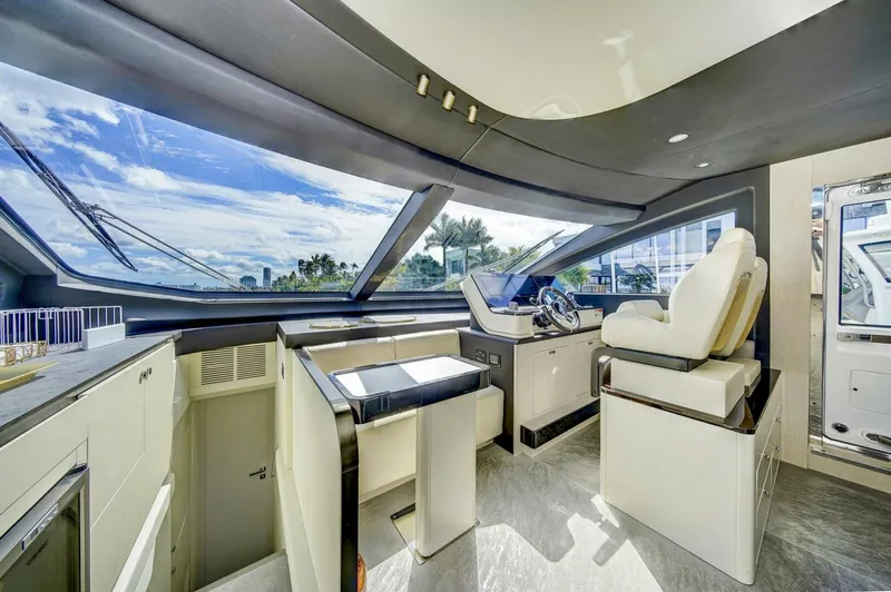 Slide: The Image of Azimut 78 Flybridge 2020 - 5847369