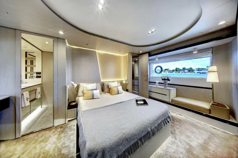 Slide: The Image of Azimut 78 Flybridge 2020 - 5847376
