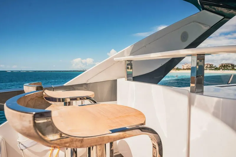 Slide: The Image of Azimut 78 Flybridge 2020 - 5847404