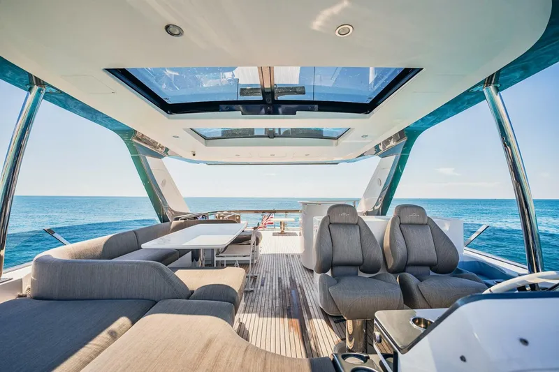 Slide: The Image of Azimut 78 Flybridge 2020 - 5847410