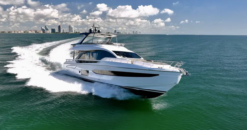 Slide: The Image of Azimut 78 Flybridge 2020 - 5847435