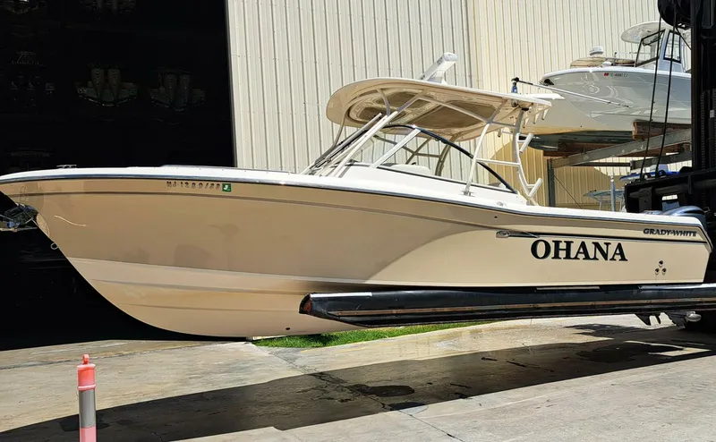 The Image of Grady-White Freedom 285 2018 - 4492620