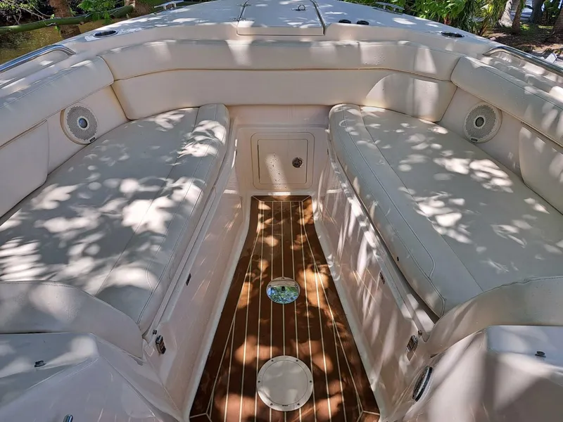 Slide: The Image of Grady-White Freedom 285 2018 - 4492637