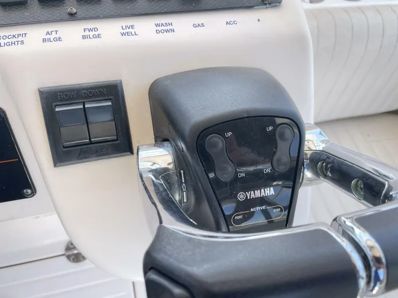 Slide: The Image of Grady-White 330 Express 2005 - 5615413