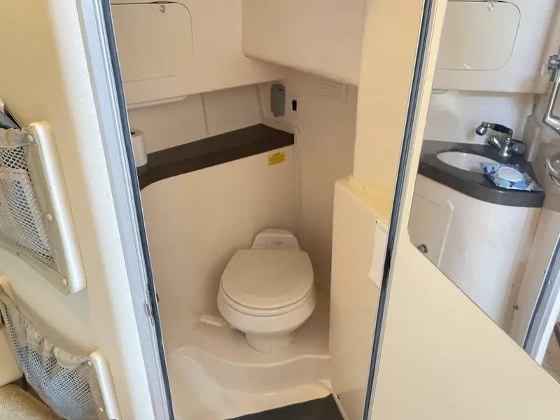 Slide: The Image of Grady-White 330 Express 2005 - 5615400