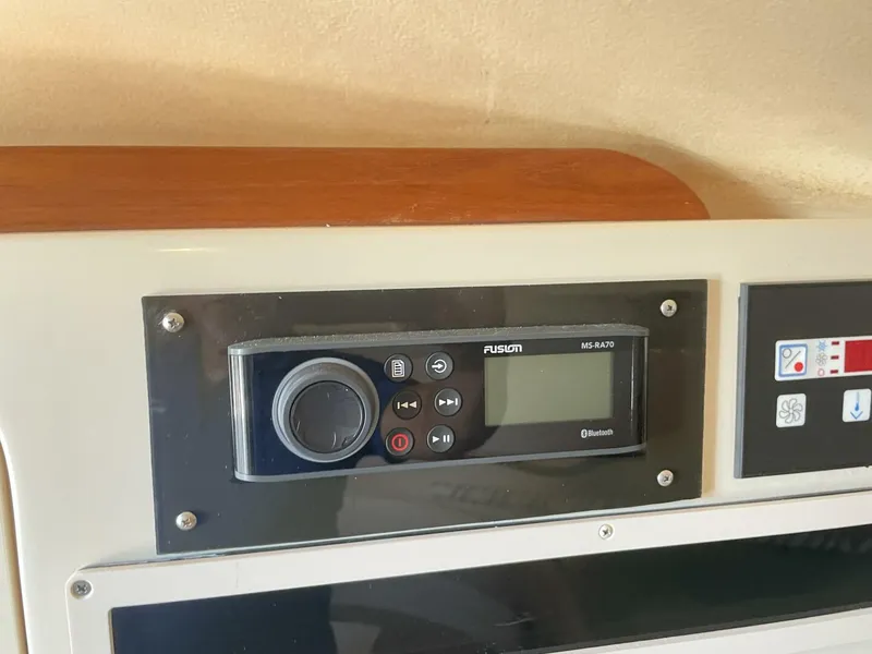 Slide: The Image of Grady-White 330 Express 2005 - 5615402