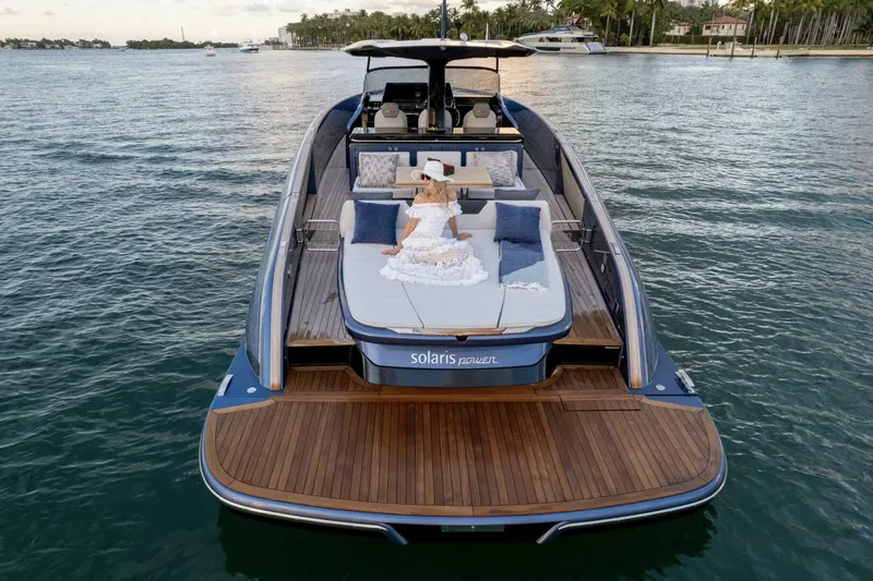 Slide: The Image of Solaris SP 44 2023 - 4492707