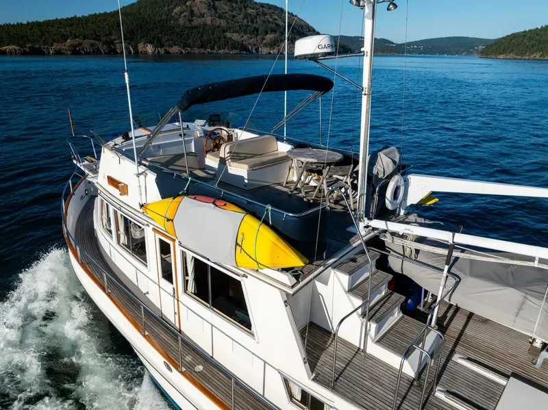 Slide: The Image of Grand Banks Aft Cabin 42 Classic 1995 - 4492836